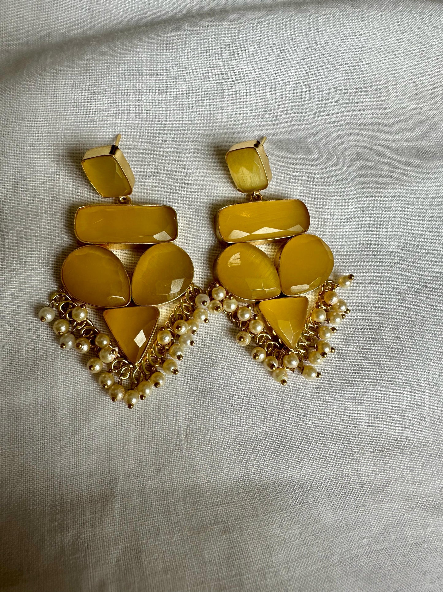 High- quality and affordable ERR-346---0 Earring in 0 for women, buy now in Singapore