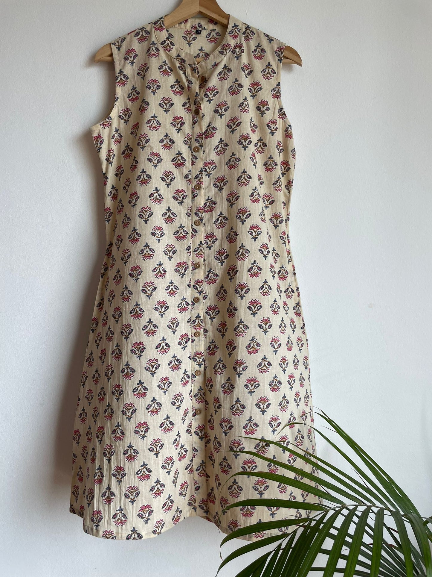 handmade affordable and high quality cotton sleeveless dress for women , buy now in singapore