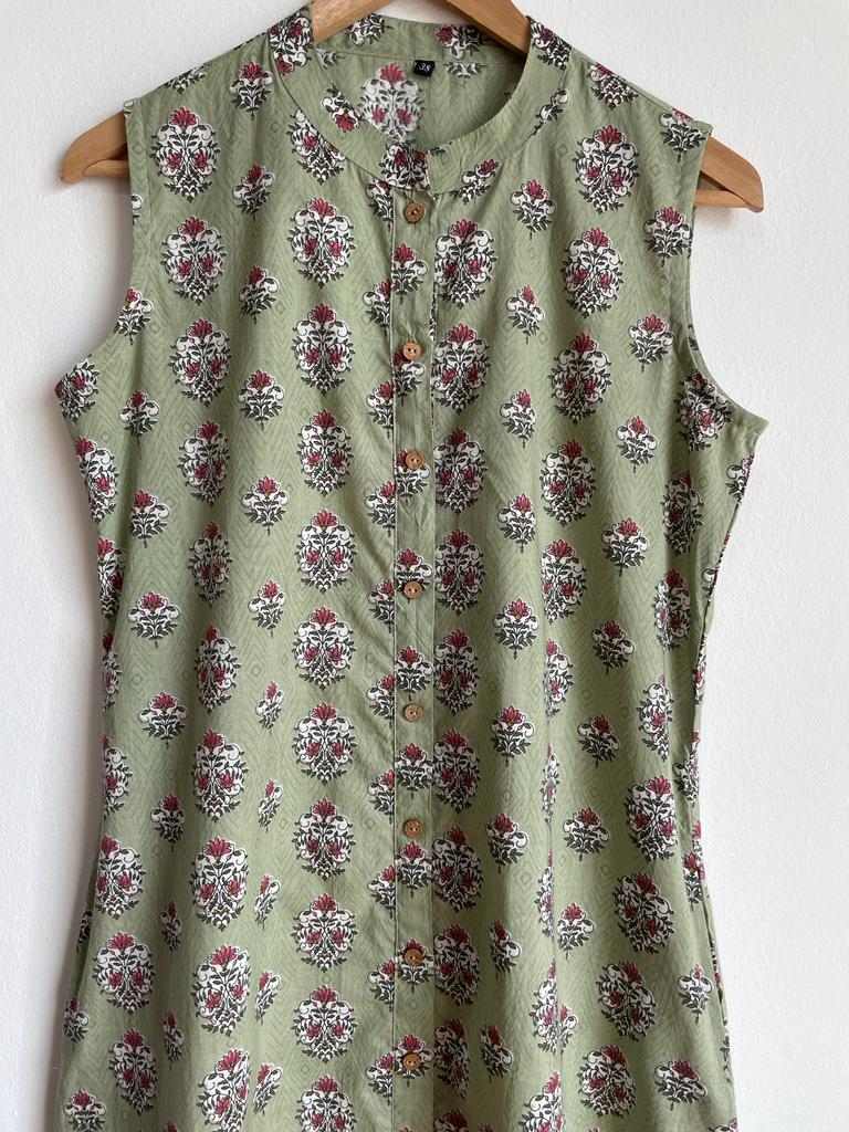 elegant handmade and affordable sleeveless dress for women in singapore, buy now