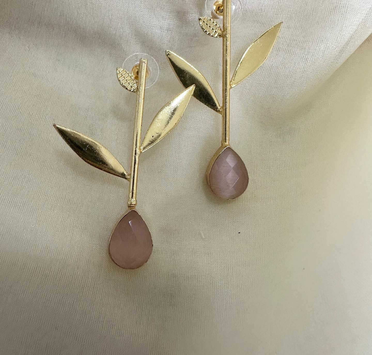 Earring - Gladius (Multiple Color Options)