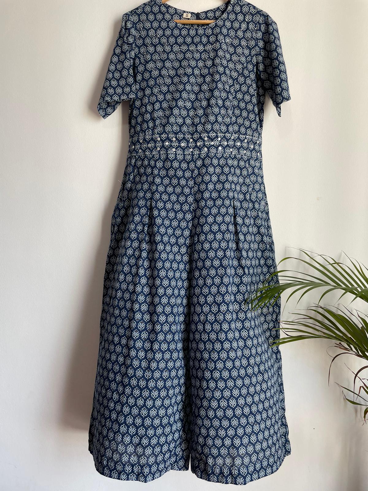 long dress jumpsuit for woman, ideal for gift. Affordable and handmade