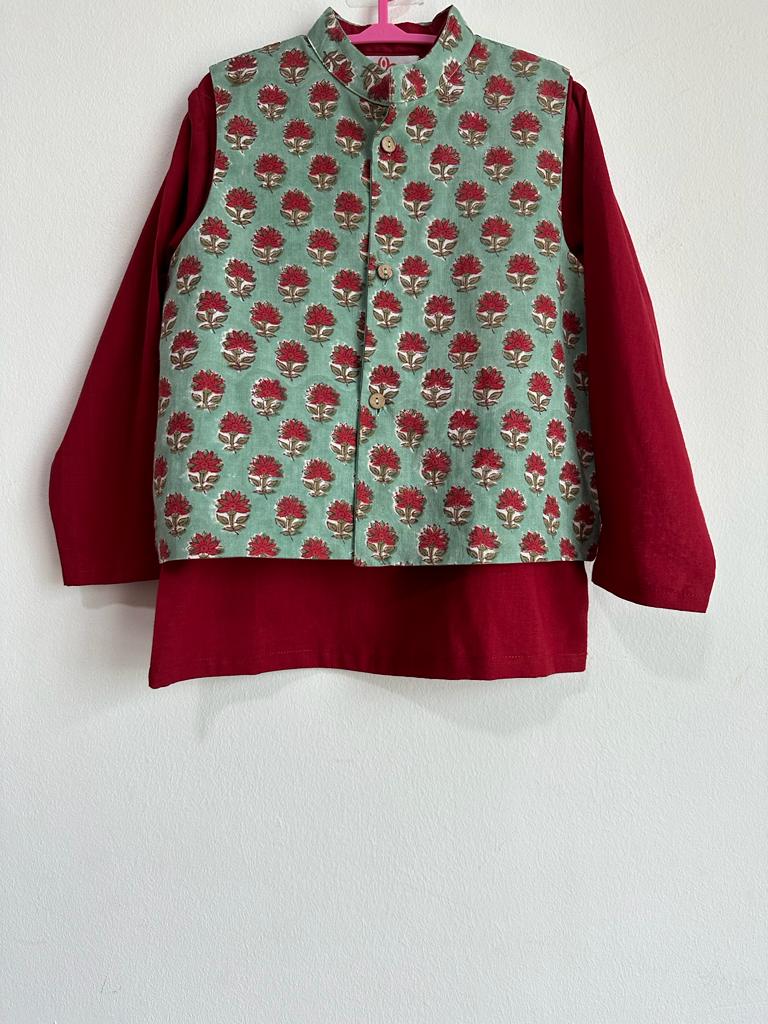 Indian traditional festive Ethnic pure Cotton Kidswear in Red and Green for Boys , buy now in Singapore