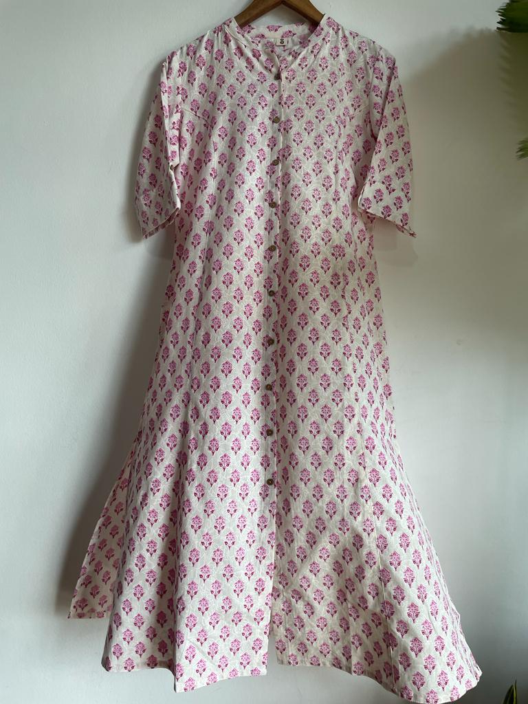 High-quality and affordable pure cotton indian traditional kurta for women, shop now in Singapore