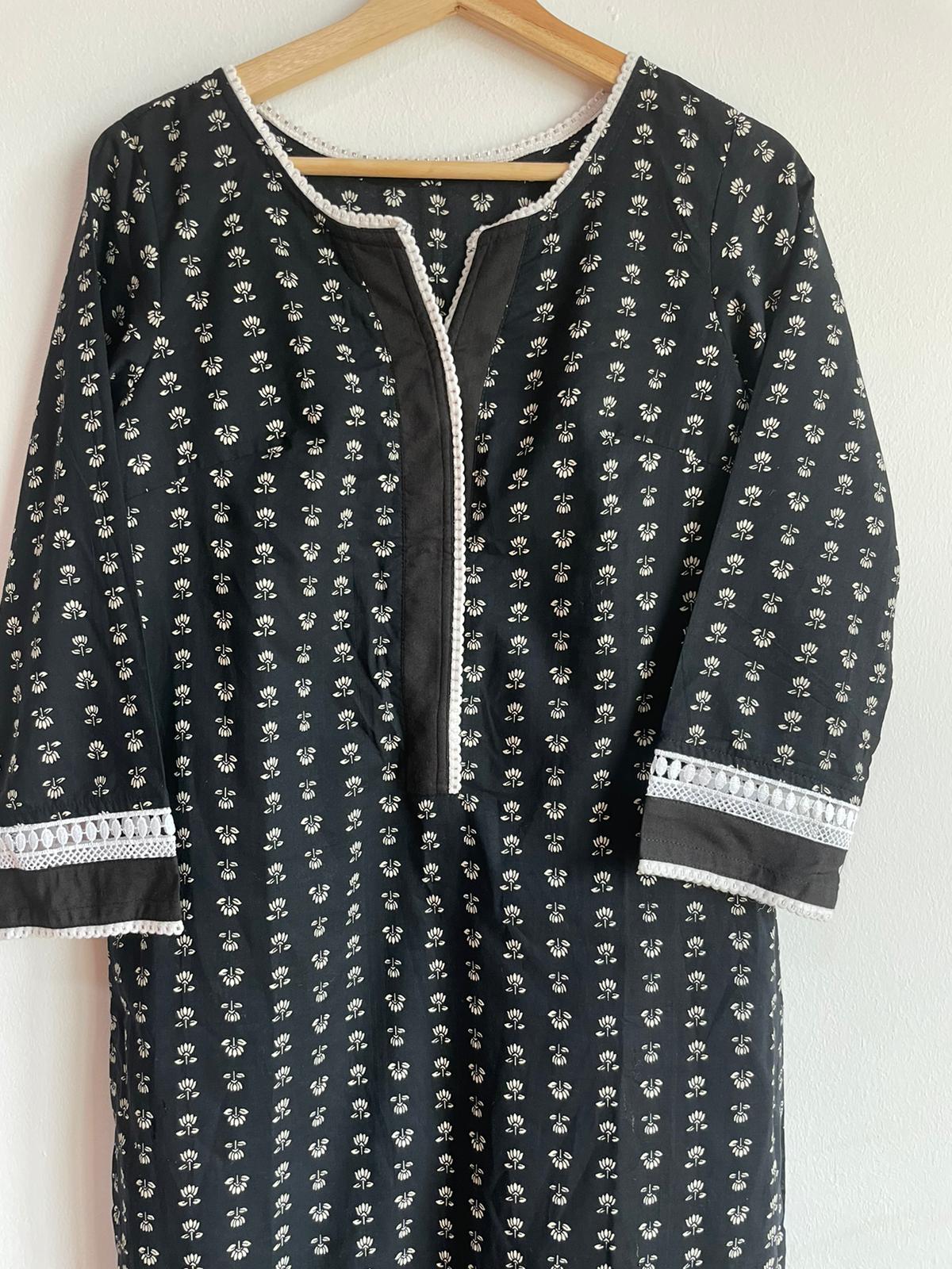 Affordable and handmade cotton suit set for women