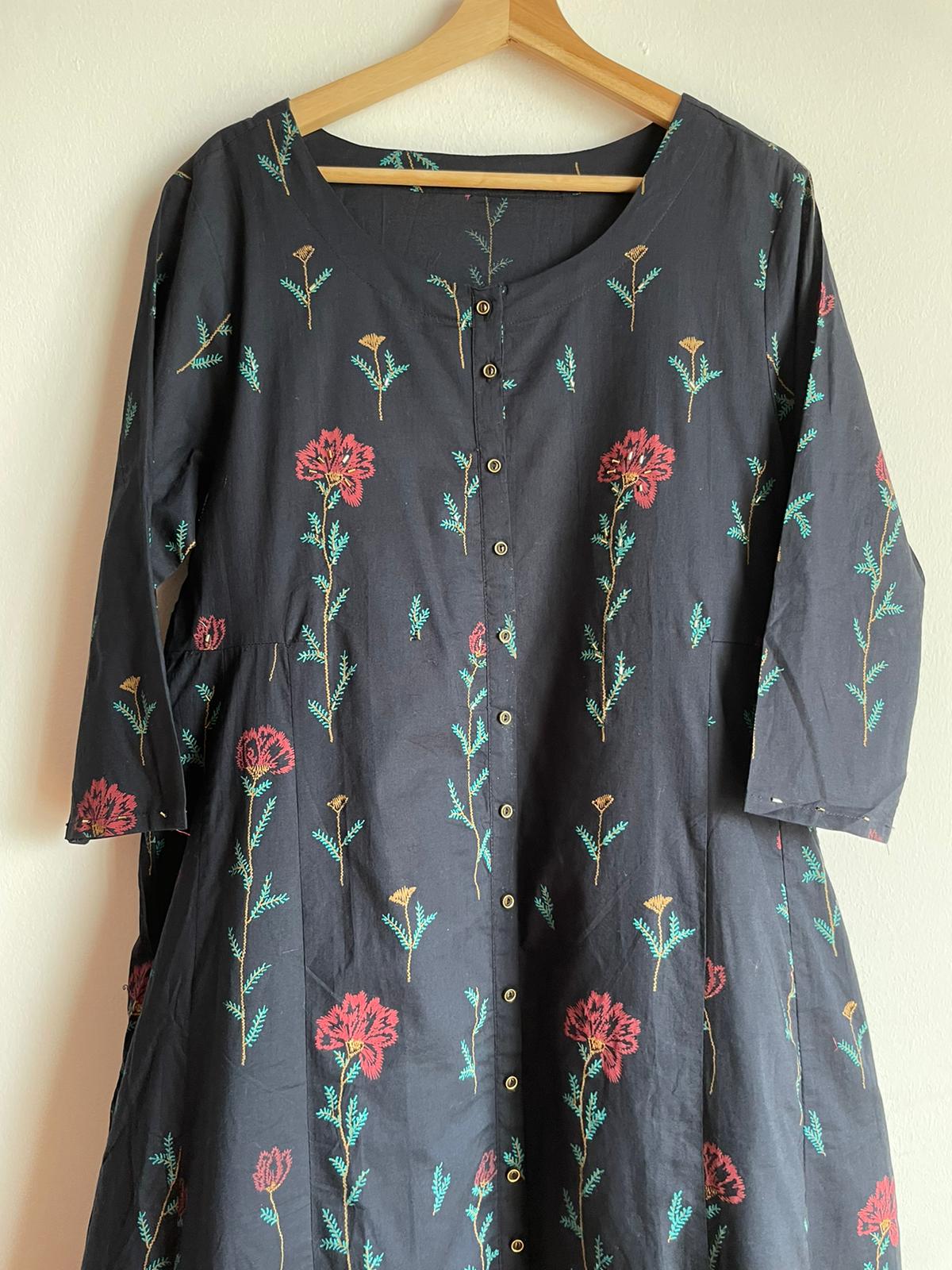 Handmade floral embroidered silk suit for women in Singapore