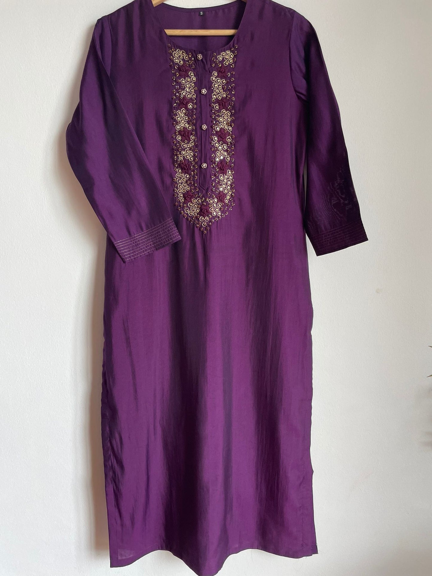High quality Indian ethnic festive wear silk suit for women in singapore. ideal for eid