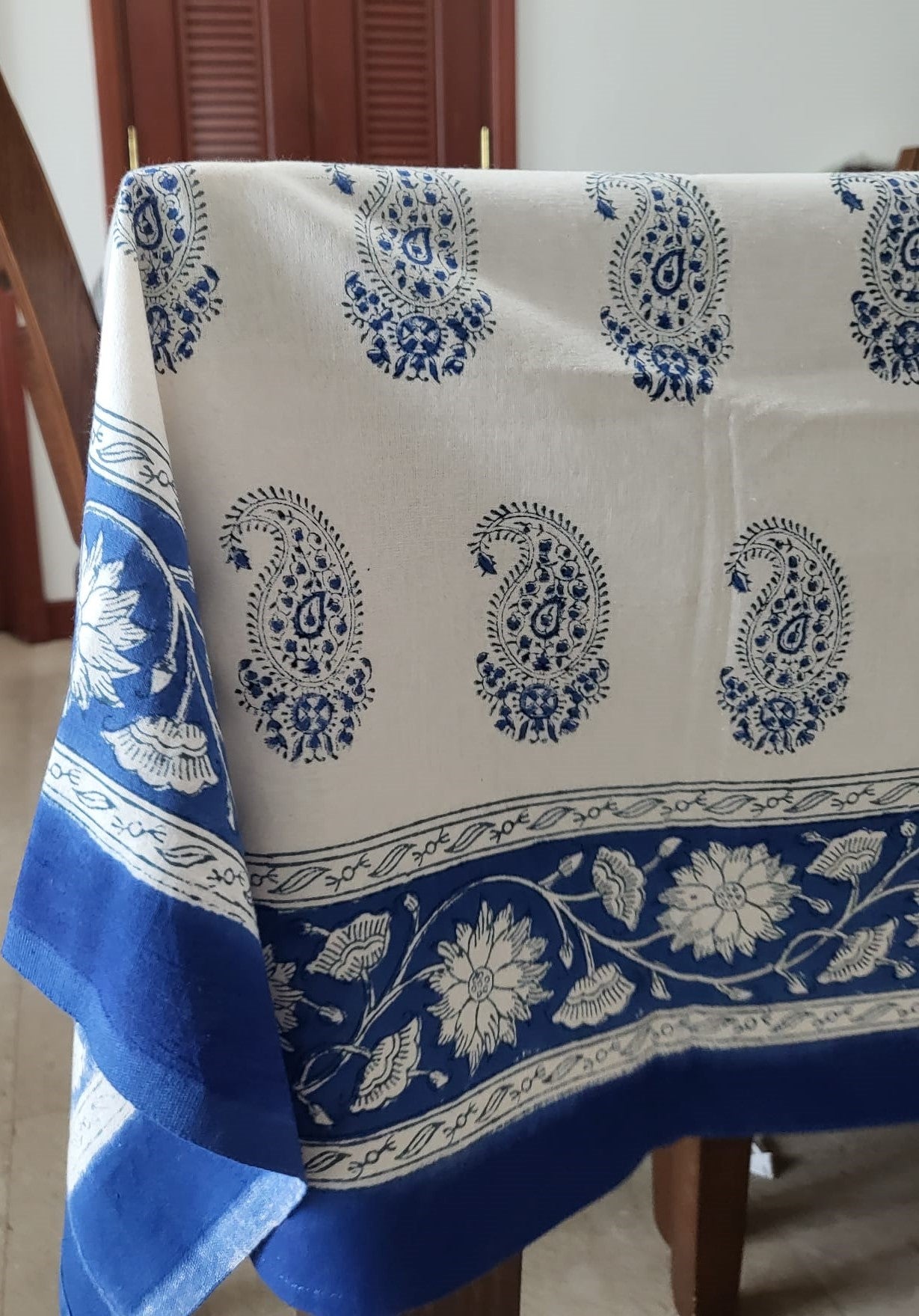 Table Cover - Petunia