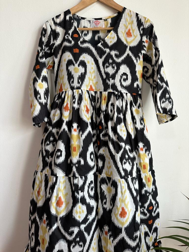 High-quality and comfortable Pure Cotton Tiered Maxi Dress in Black and White for women, buy now in Singapore