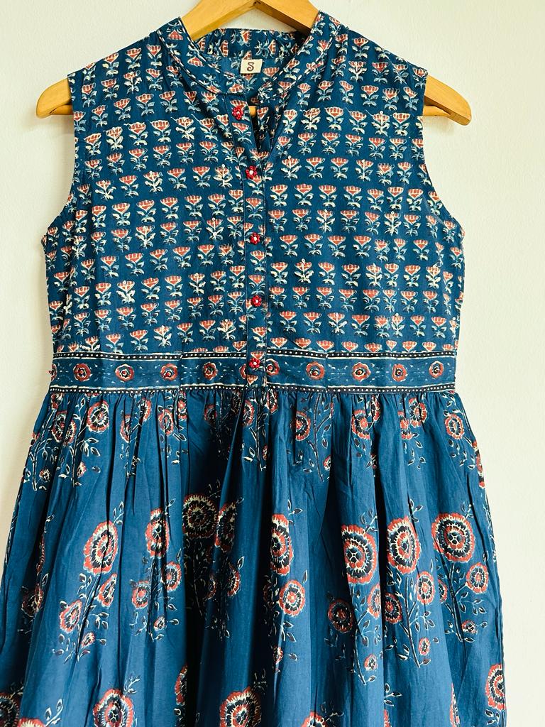 High-quality and comfortable Pure Cotton Sleeveless Dress in Blue and Brown for women, buy now in Singapore