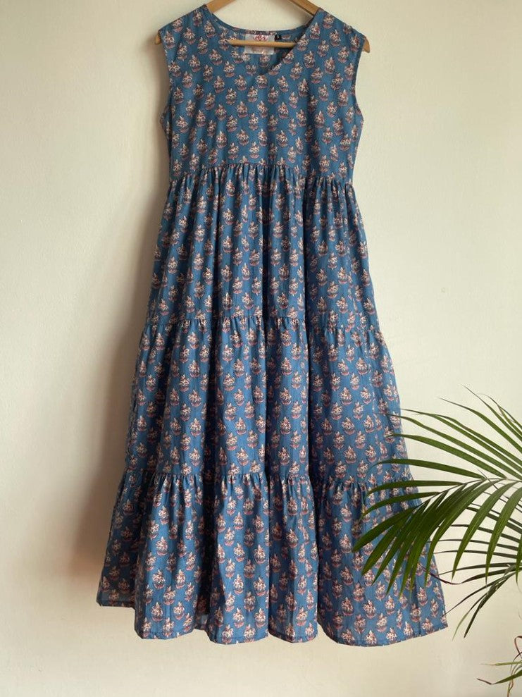 cozy, casual and comfortable cotton blue maxi sleeveless dress for women, buy now in singapore