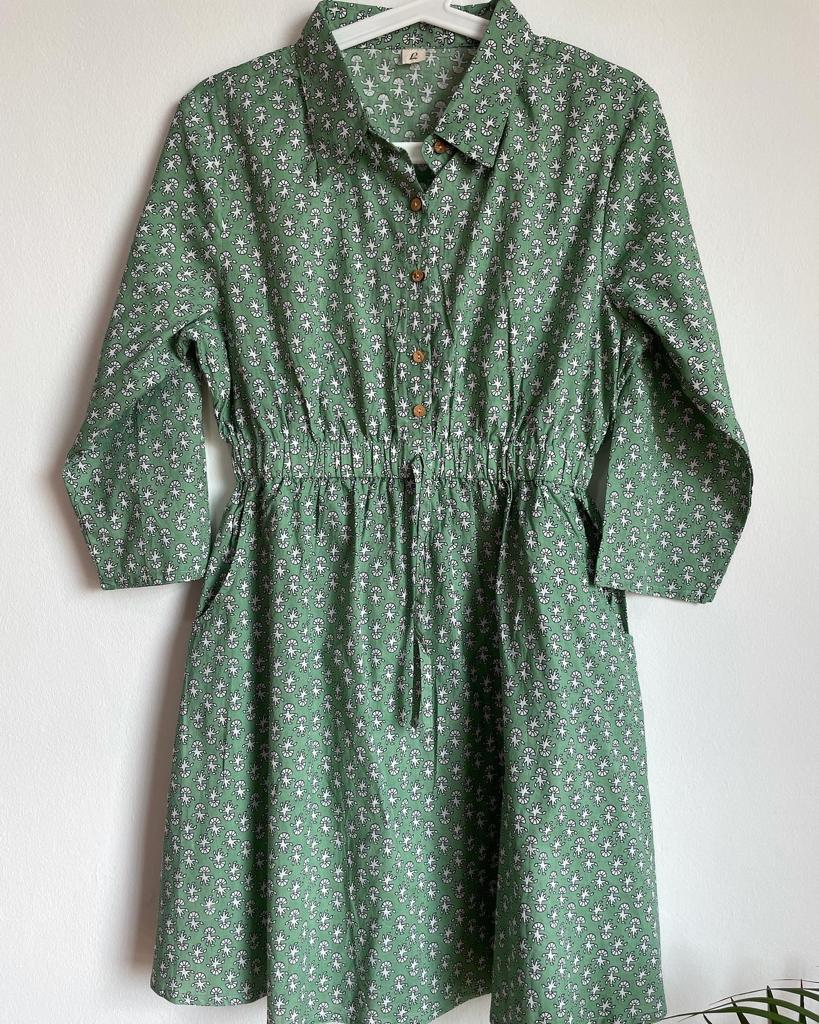 Mid-Sized cotton dress in Green