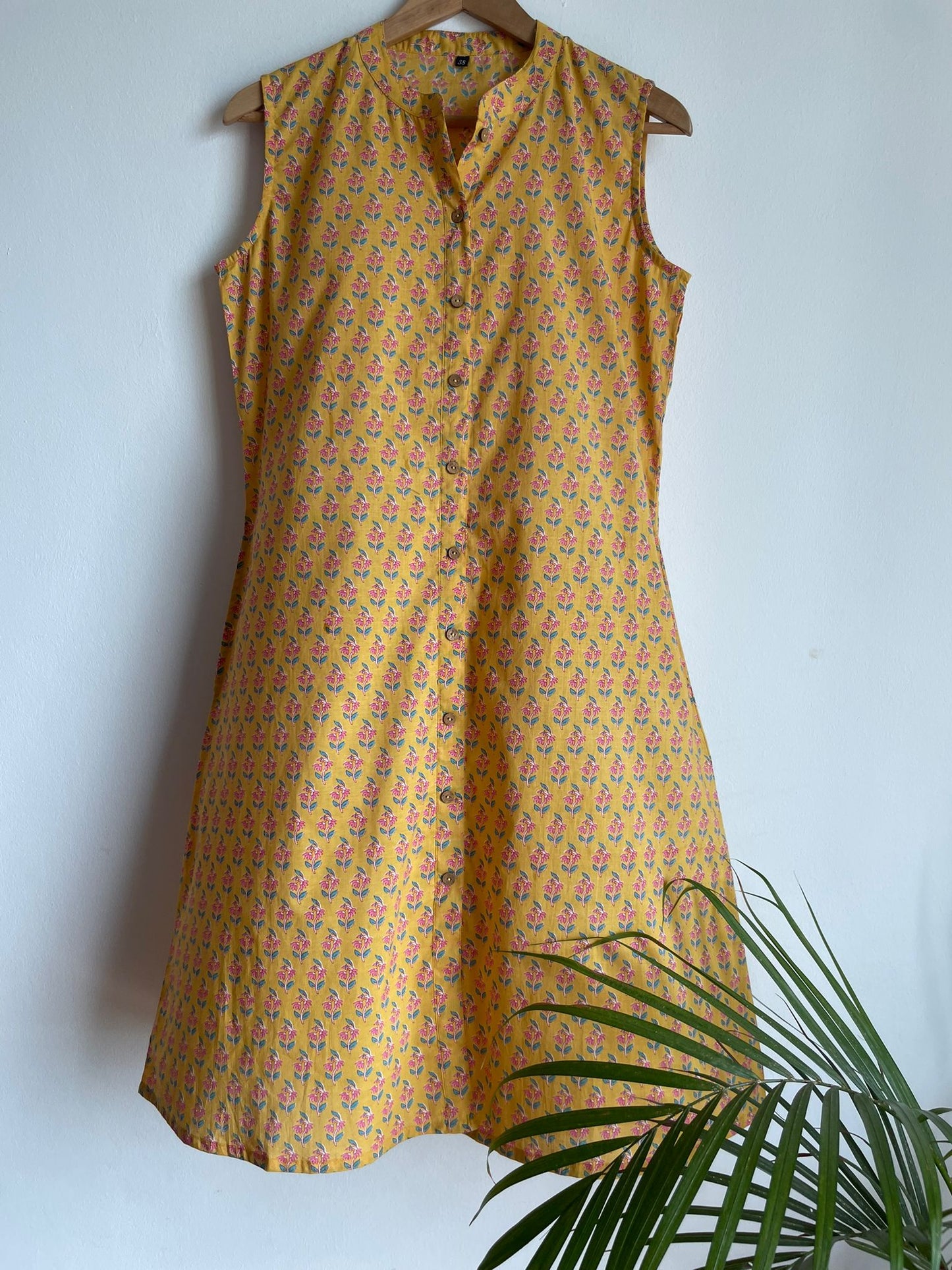 handmade and affordable yellow cotton maxi dress sleeveless for women, buy now in singapore