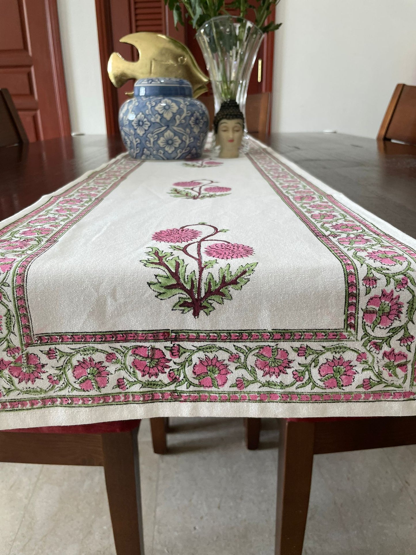 fully cotton runner to go with the perfect plates and mealtime experience, 