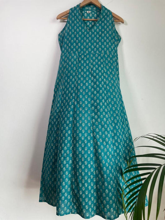 Handmade and affordable pure Cotton Sleeveless Dress in Green and White for women, buy now in Singapore
