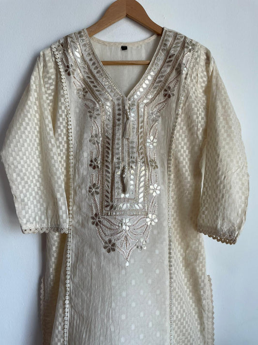 handmade and affordable silk suit for women in Singapore, ideal for Eid Deepavali